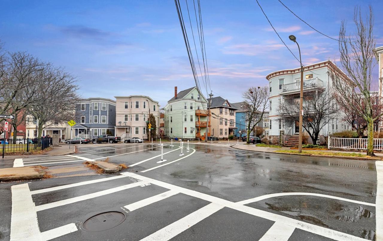 Bright & Spacious 2Br Apartment, Mins From Downtown Boston, Parking Exteriér fotografie
